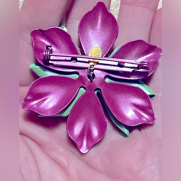 Set of Two Metal Flower Brooches - Retro - Pinup - New Old Stock - Picture 5 of 5